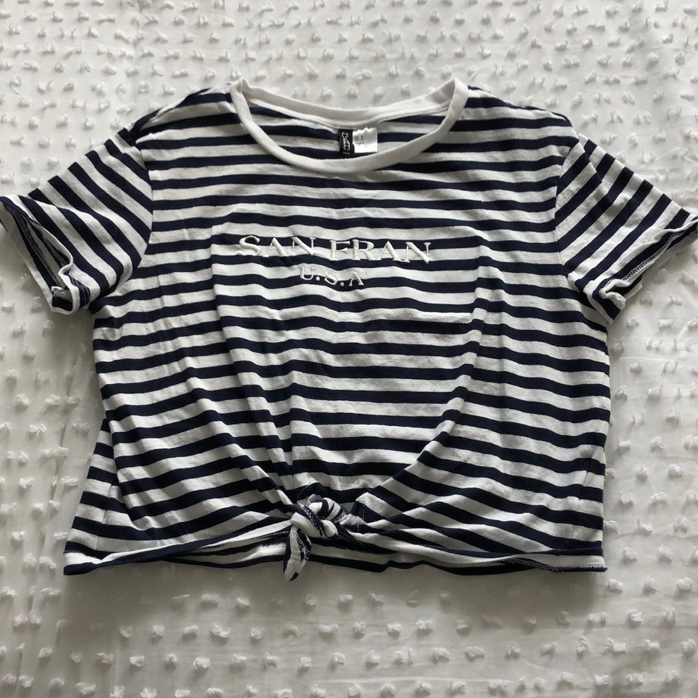 Cropped H&M Tee
